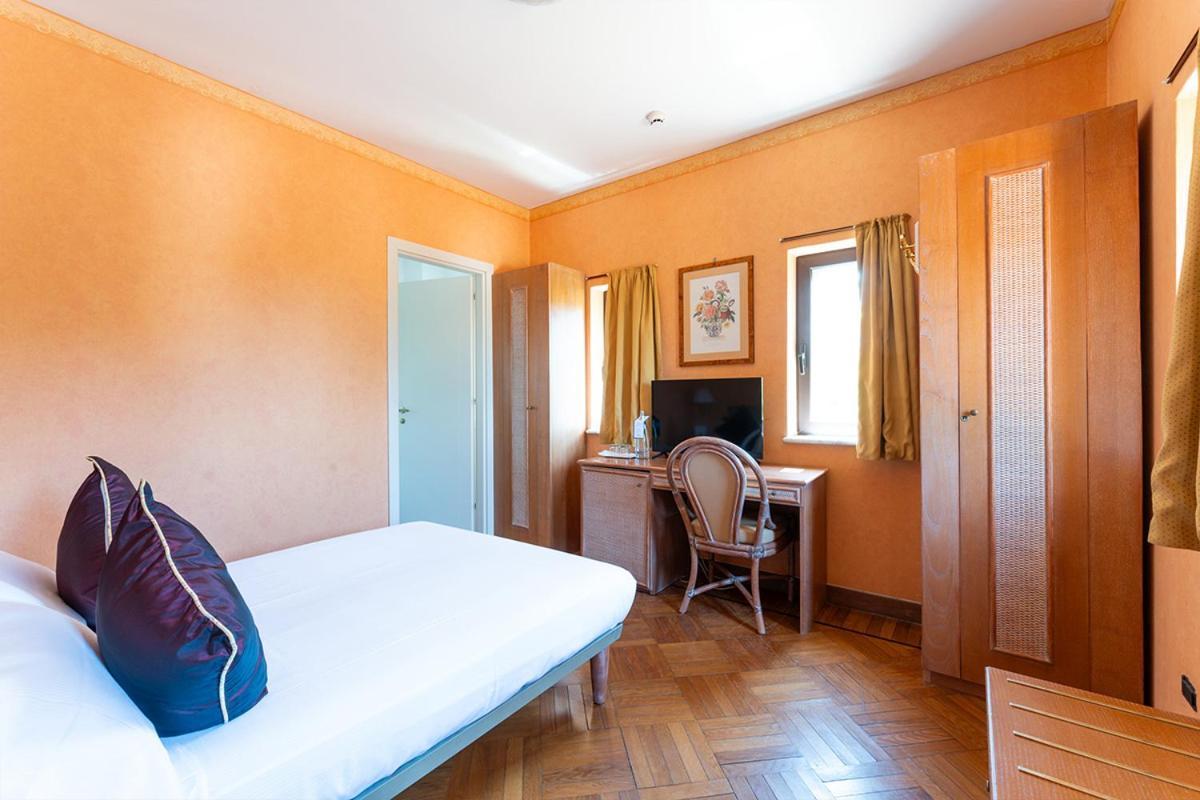 Park Hotel Villa Ariston Lido di Camaiore Exterior photo